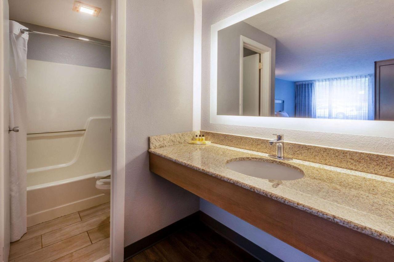Travelodge By Wyndham Charles Town - Harpers Ferry Ngoại thất bức ảnh