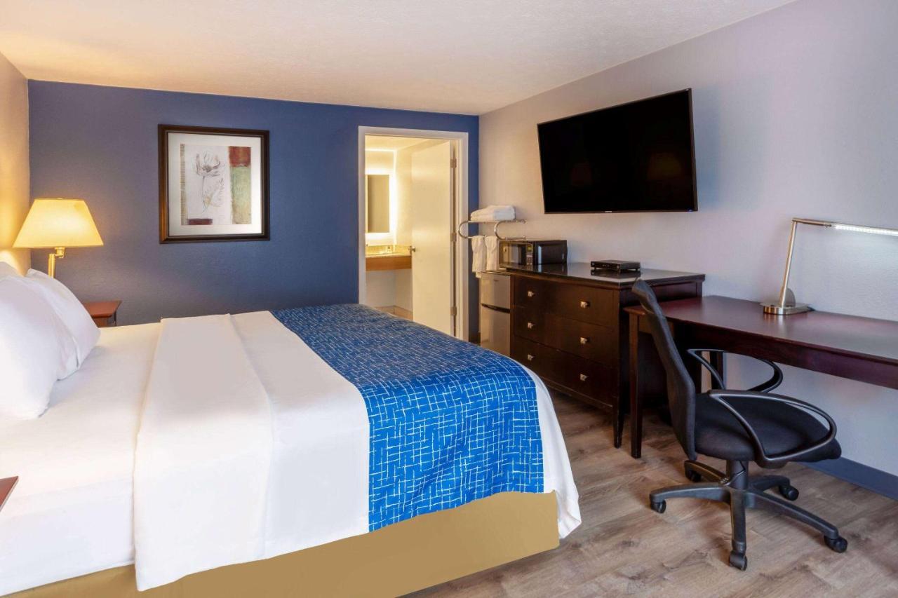 Travelodge By Wyndham Charles Town - Harpers Ferry Ngoại thất bức ảnh